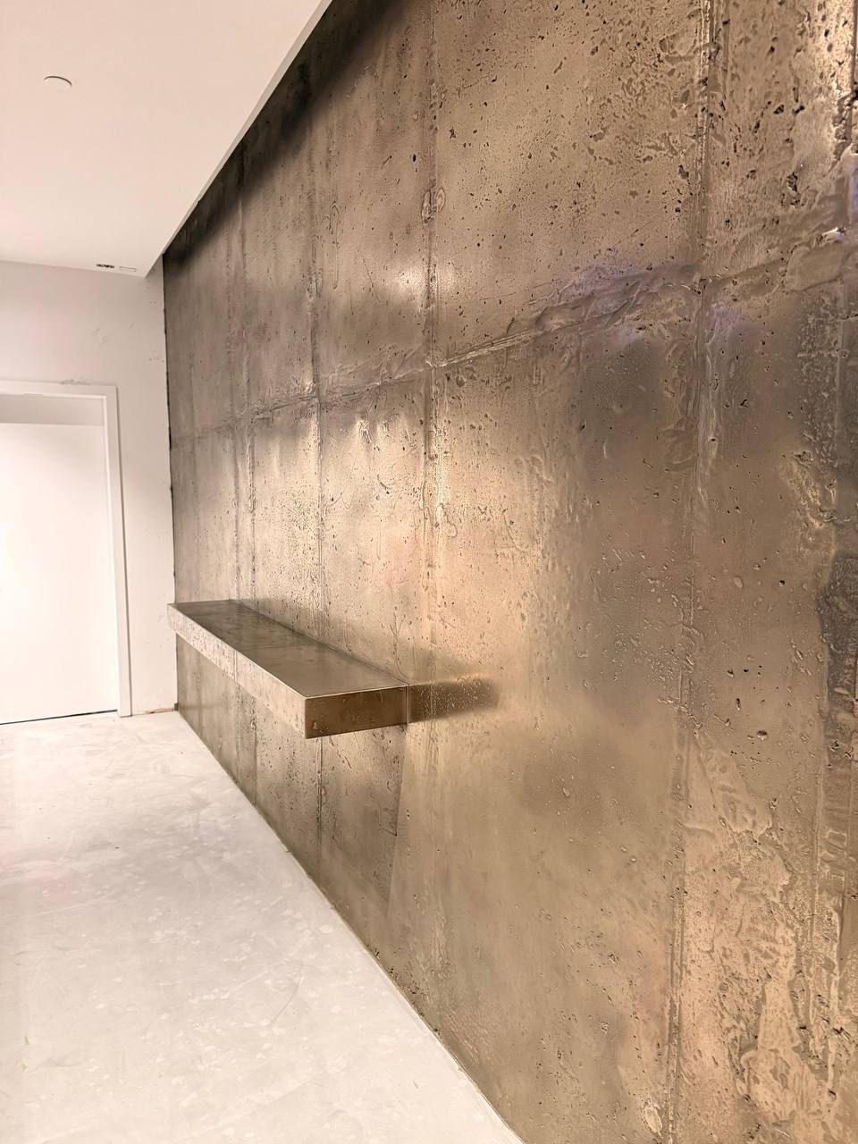 Liquid Metal Wall Detail