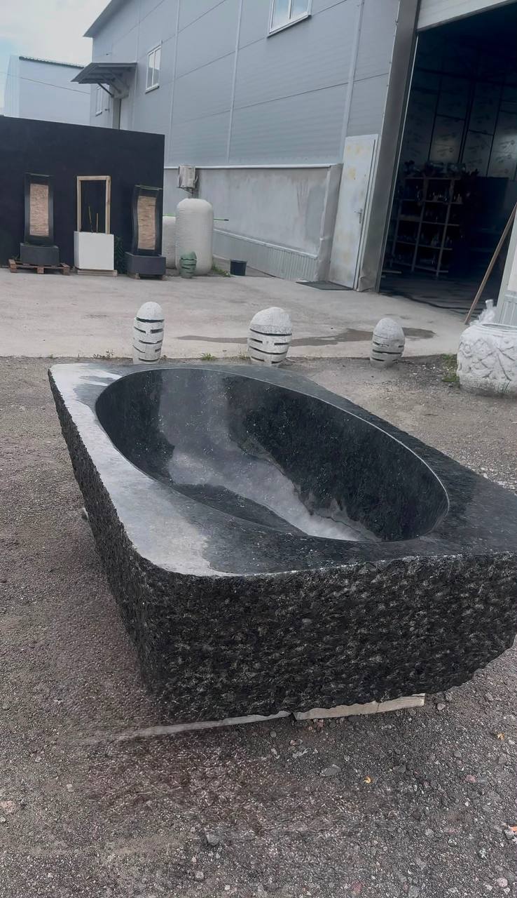 Sculptural Stone Bathtub, Studio