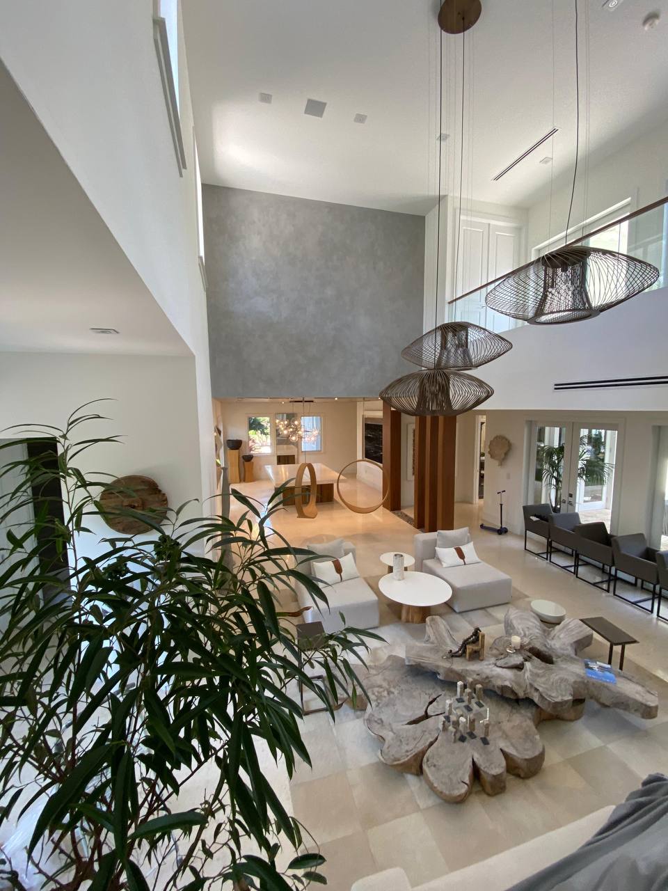 Grand Living Room Plaster Feature Wall